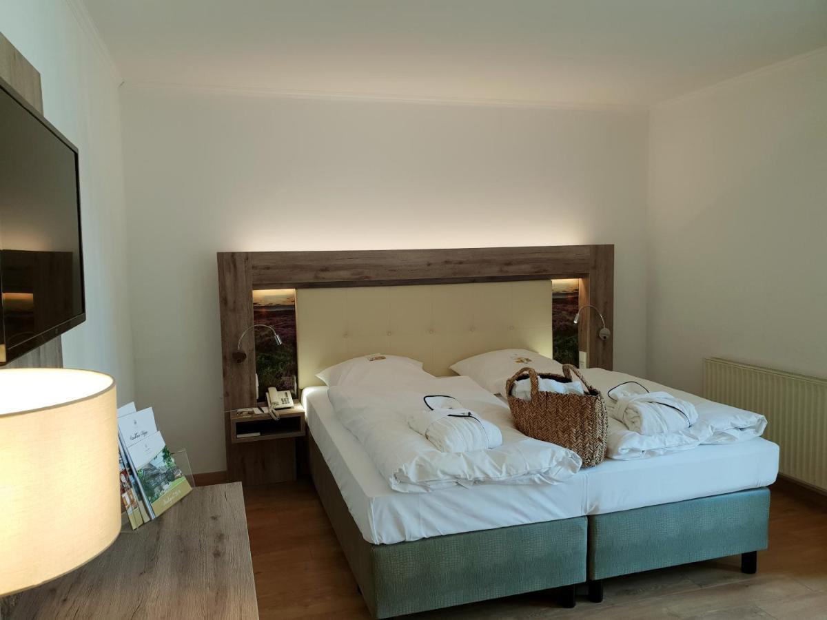 Hotel Landhaus Hoepen Schneverdingen Eksteriør bilde