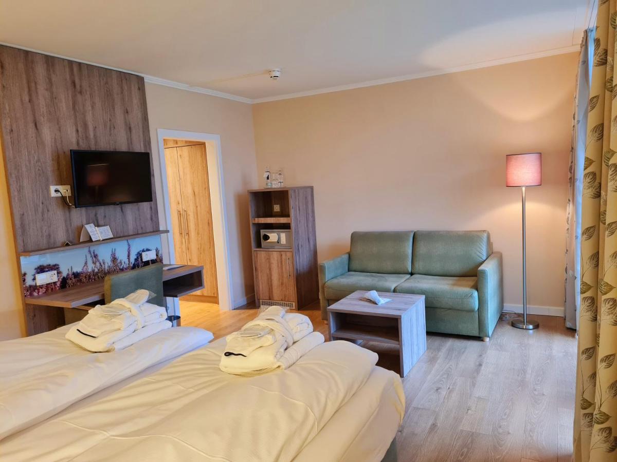Hotel Landhaus Hoepen Schneverdingen Eksteriør bilde